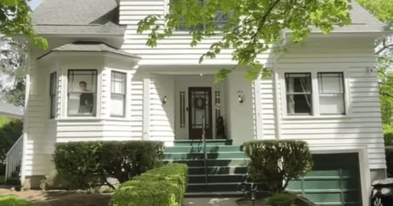 This Couple’s $360K Home Now Brings in $140K a Year — Here’s How