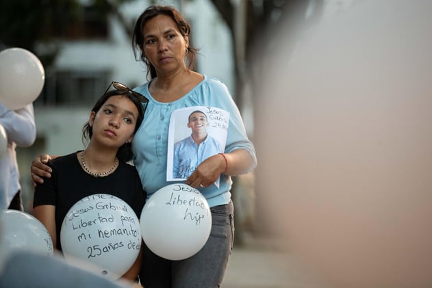 Presas por imprimir el rechazo de un país 👕