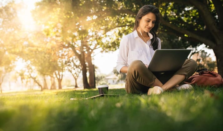 8 Tips for Balancing a Side Hustle and Your Full-Time Job