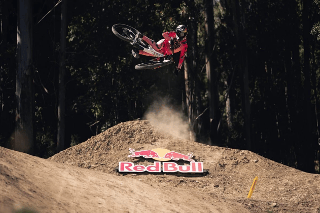 🚲  Season Starter: Hardline VS. Snow Bike World Chanmps 