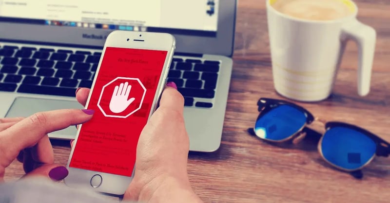 El uso de ad blockers en móviles aumentó un 90%