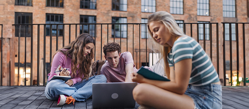 📉 Over 50% of Gen Z grads feel their degree was a waste