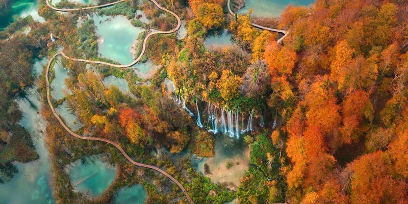 11 of the World’s Best Fall Color Spots (Beyond New England)