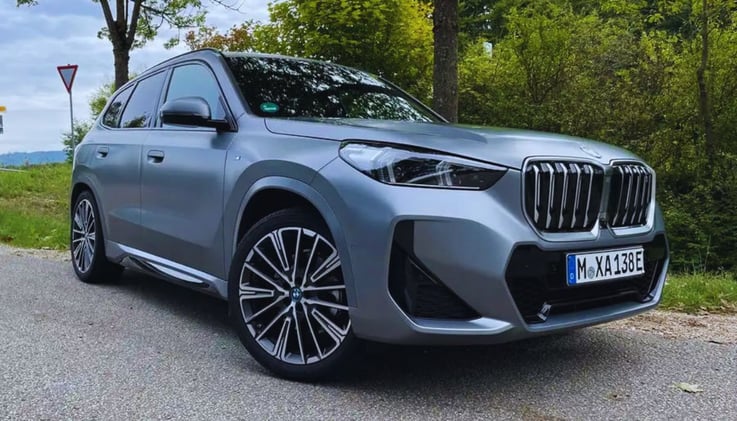लॉन्च हुई BMW iX1 बस एक चार्ज में 440km की रेंज, गजब के फीचर्स और पॉवर के साथ, बस इतनी कीमत पर 