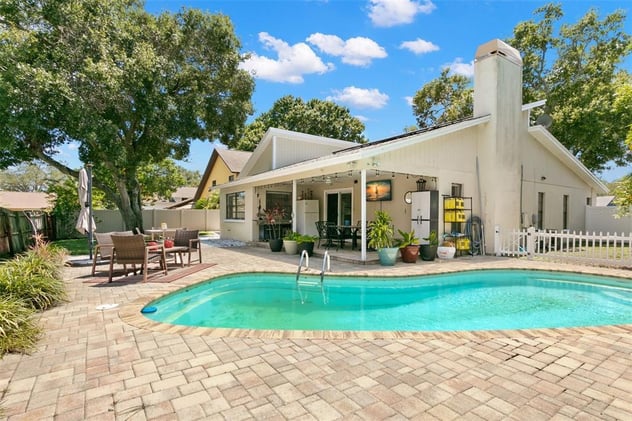 Wanderlast | Spill over hot tub leads to $1600+ Cashflow 