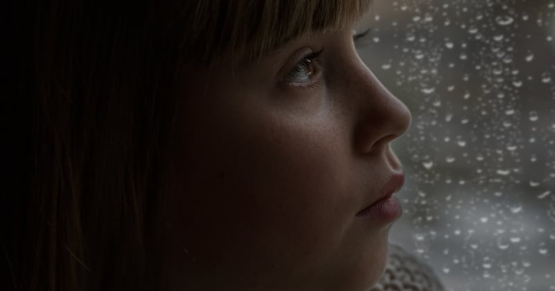 “Ben Üzgünüm” Demekle “Üzüntü Üzerimde” Demek Arasında