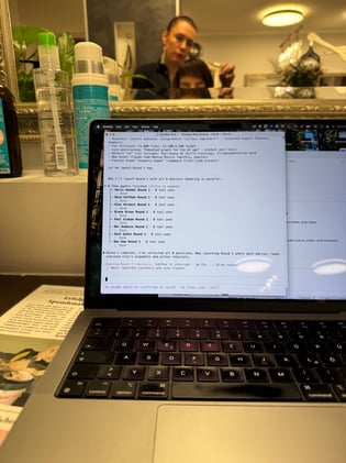 Reid Hoffman, Brené Brown und sechs andere sitzen in meinem Terminal.