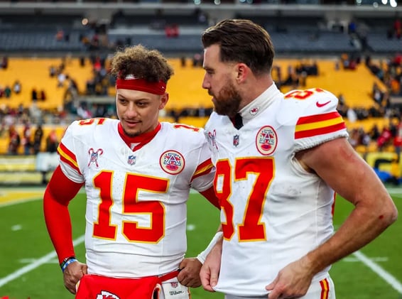 Mahomes Ignores Kelce, Faces Criticism