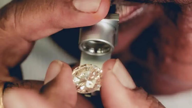 A deflação dos diamantes