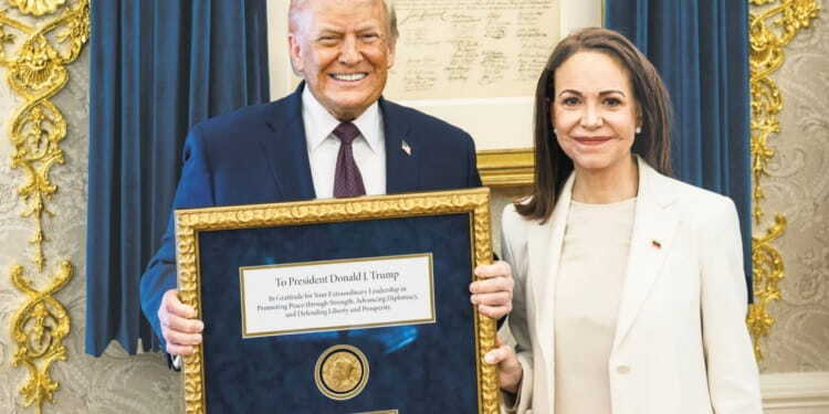 Extra | La reunión MCM-Trump, la medalla, los símbolos... 