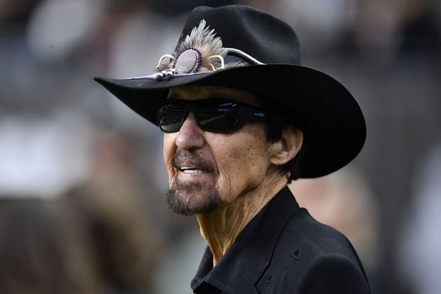 Richard Petty slams NASCAR’s ‘handicapped’ format, Chicago penalty scenario update, and more