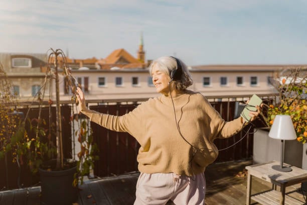 How Daily Music Listening Can Reduce Dementia Risk by Nearly 40%