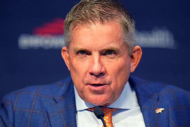 Sean Payton Publicly Humiliates Schottenheimer