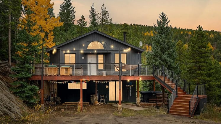 🏕️ West Coast Wealth: End Your Week with Prime STR Deals | October 24, 2025