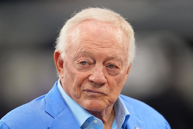 Jerry Jones Goes Against NFL