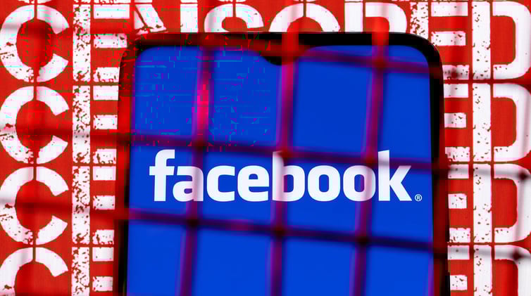 Faceblock: Meta's Unexpected Crackdown on Alcohol Content // The Reason Americans Have Stopped Drinking Out