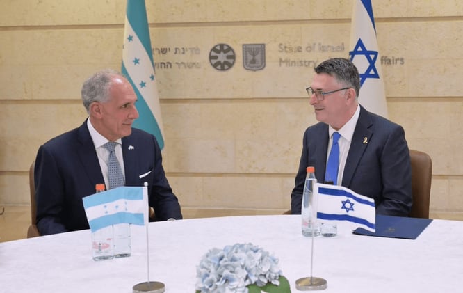 Israel and Honduras Signal Diplomatic Reset as Sa’ar Hosts President-Elect