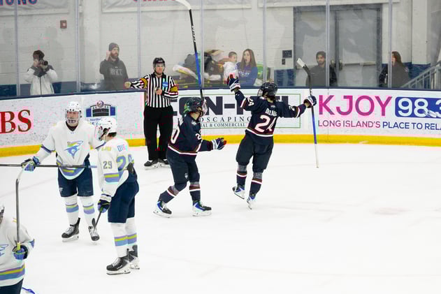 Second period explosion carries UConn to 3-1 victory at LIU