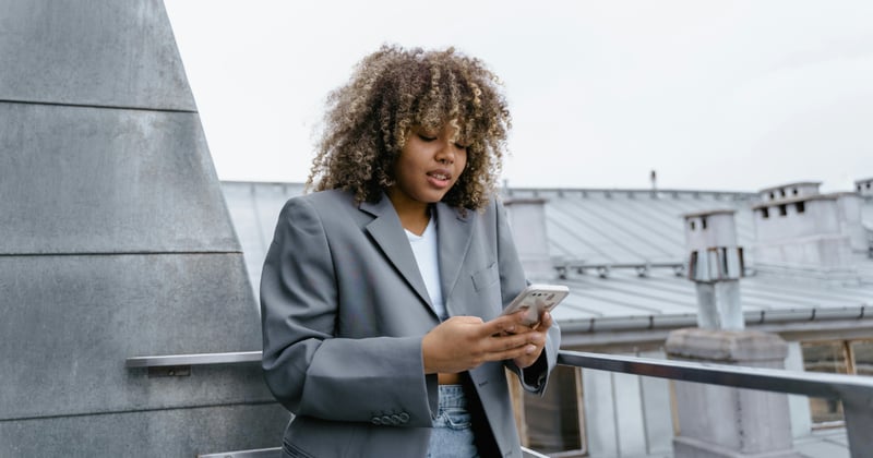 Could Downloading a Dating App Be Good for Your Career?