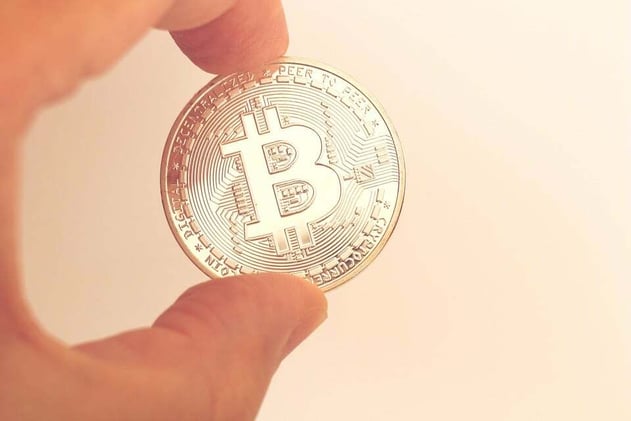 BTC Consolidates Recent Losses to Start the Weekend 