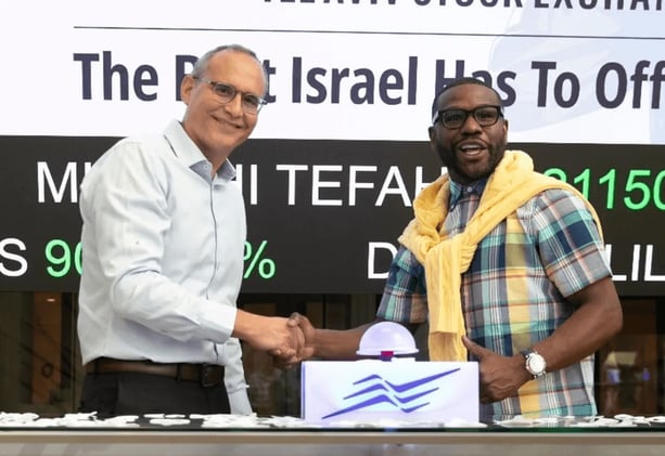 Floyd Mayweather Rings Opening Bell at Tel Aviv Stock Exchange