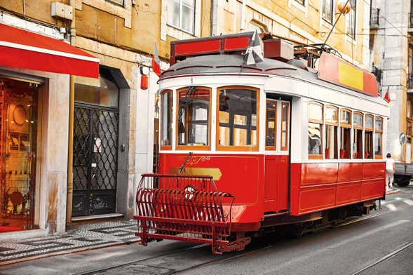 Lisbon – Hills, Trams & Atlantic Breeze