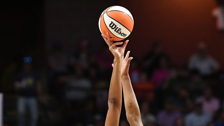 WNBA returns | Liberty loads up | England faces Italy