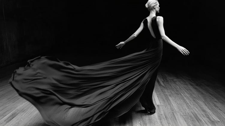 Fashion's AI Civil War: The 80-Year-Old Designer vs. The Models She's Replacing