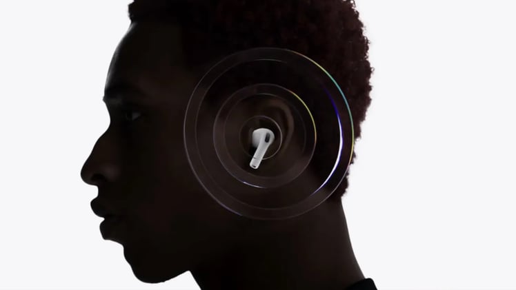 🎧 Google turns headphones into translators