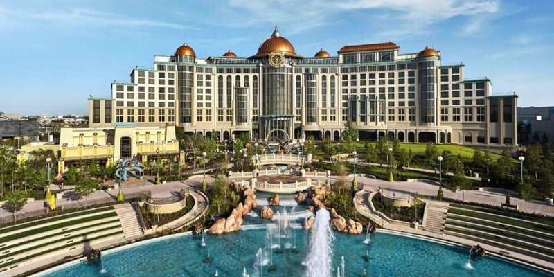 Epic Stays: Theme Park Stays