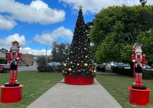 The Casey Scoop.  4th Dec 