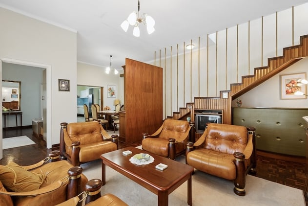 Get a load of this retro stunner in St James