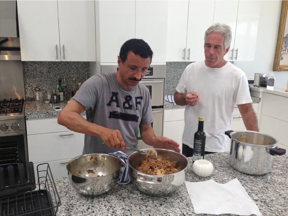 Epstein sembra sempre di più aver operato per diverse strutture di intelligence
