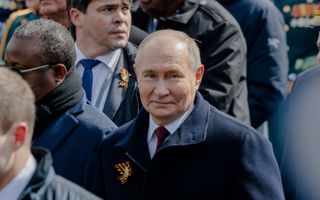❶ Putin vows retaliation against Ukraine after surprise drone attack, 2 chilling new videos shed light on Colorado terror suspect, manhunt for Washington father after 3 daughters found killed, and 4 reasons Musk has spoken out so forcefully against the 'big beautiful bill' 