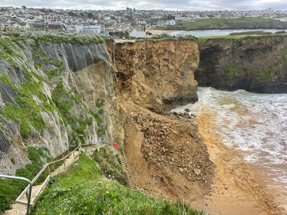 April 15 - Cliffs Collapse Again!