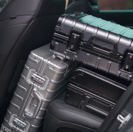 ⚡ How this Start-Up is Building the Future of Premium Luggage