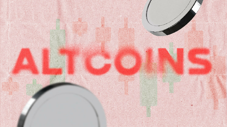 “Top 5 Altcoins Struggling This Week: Get the Inside Scoop on Crypto Market Underperformers!”