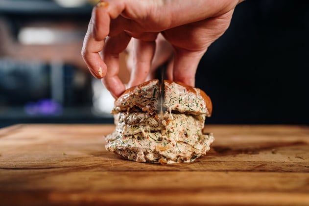 🍔 VEGAN DILL & PICKLE BURGER 🍔