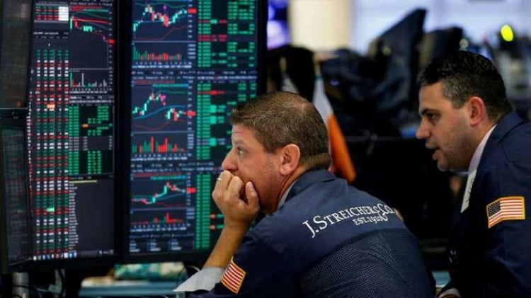 ✈  Markets Take Another Dip 📉