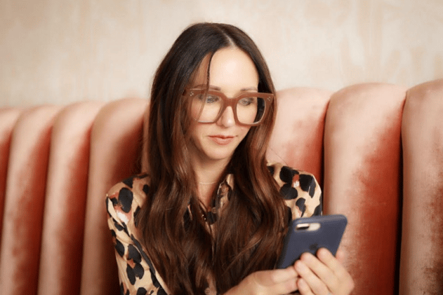 Sarah Evans Is a Digital Strategy Superwoman