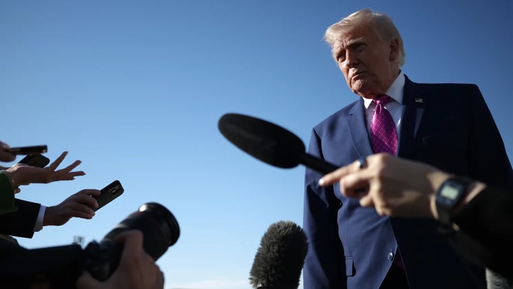 👉 Trump Announced U.S. to Blockade Strait of Hormuz 