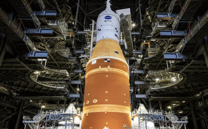 NASA Conducts Final Countdown Test Ahead of Historic Crewed Moon Mission