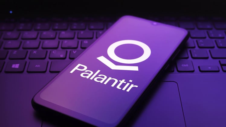 PLTR Gains After Earnings, AMD Ahead