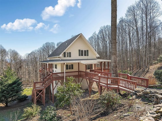 🏞️ Iconic A-Frames with Unmatched Views and Unique Features