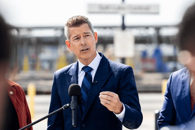 Sean Duffy Rallies Merchant Mariners for Secretaries’ Cup Glory