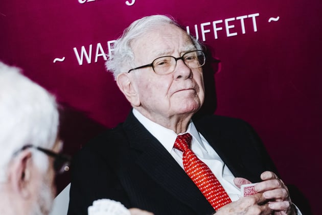 📈 Buffett Just Bought Google. Should You?
