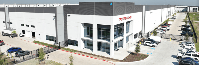  ✈️"Aviation Capital" grabs Sky Harbour HBO; Dorman back again with health startup; D-FW Airport seeks 14 concessionaires.