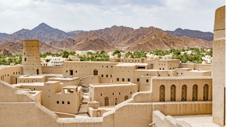 Oman – Deserts, Forts & Arabian Seas
