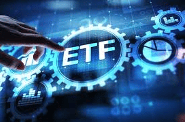 ETFs vs. Mutual Funds — The Advisor Divide Keeps Growing
