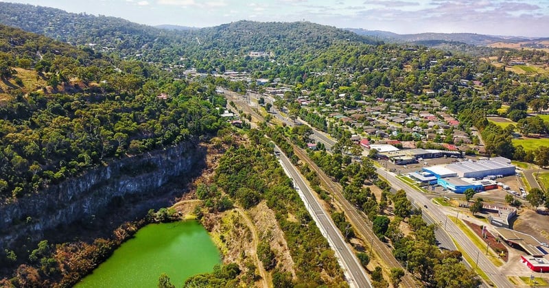 Landslides “don't stop at our boundaries”: Knox Council zooms in on erosion risk to homeowners